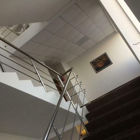 Hotel 777 구다우타 외부 사진
