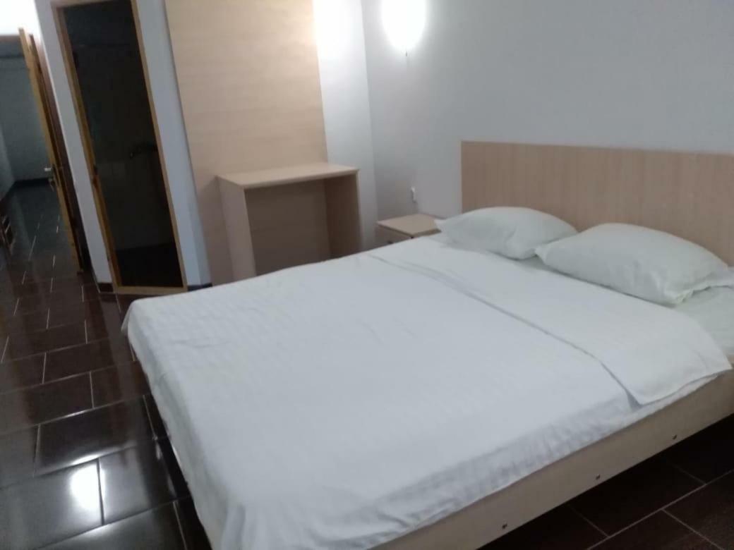Hotel 777 구다우타 외부 사진